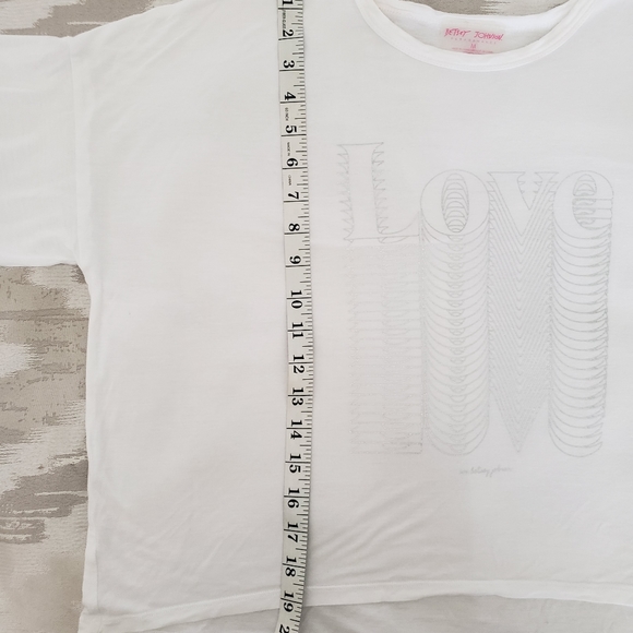 🎀Betsy Johnson🎀 Love T-shirt - Picture 5 of 7